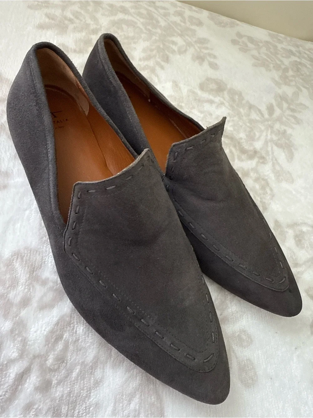 Aquatalia Gray Suede Slip On Loafers Pointed Toe Italy
